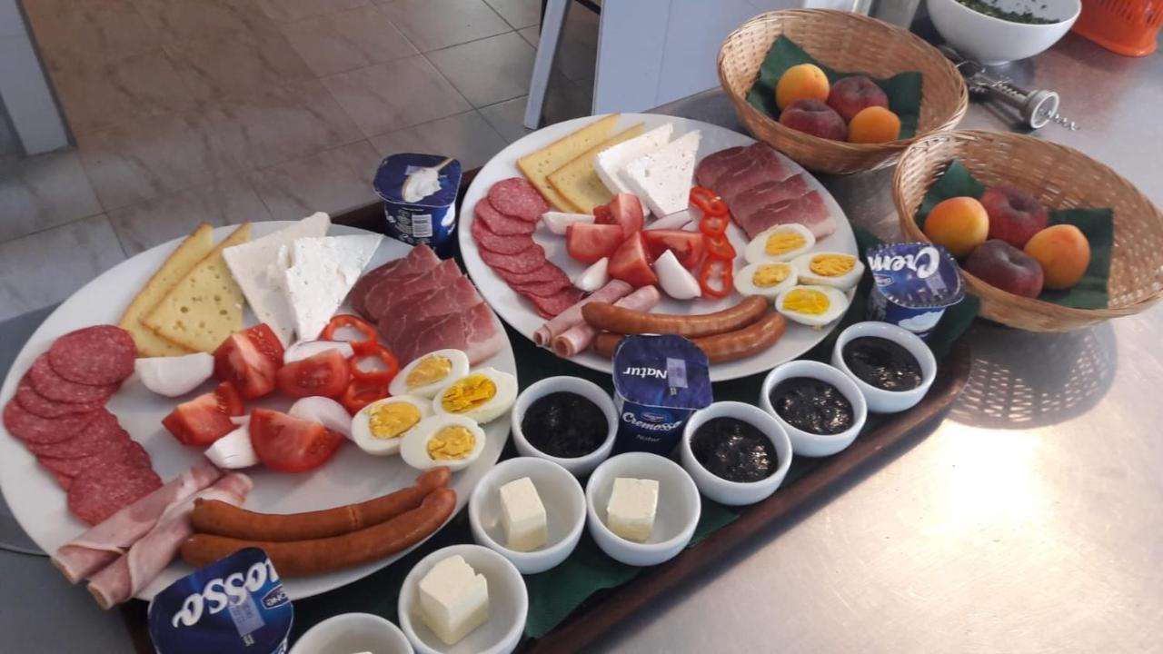 Pensiune Restaurant Indus Ocna Sibiului Bagian luar foto