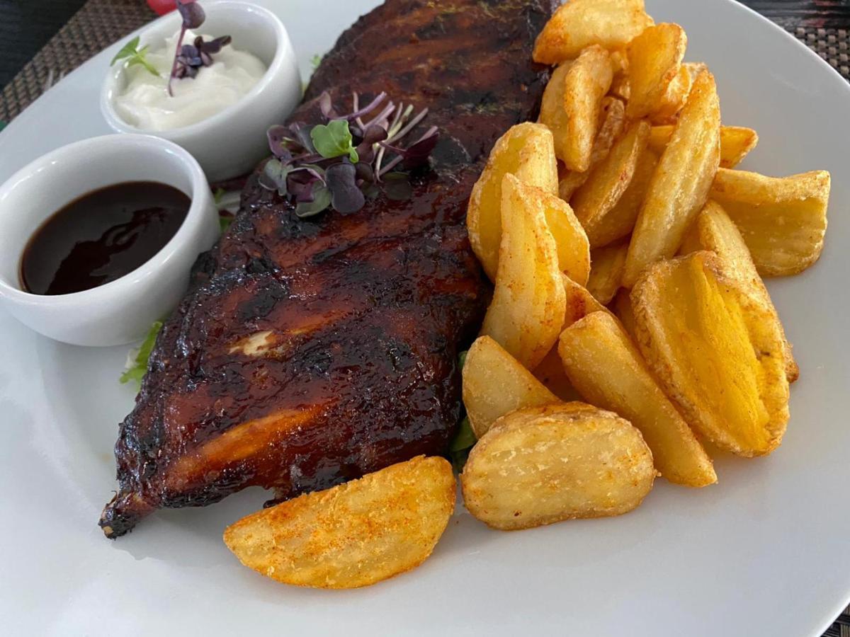 Pensiune Restaurant Indus Ocna Sibiului Bagian luar foto