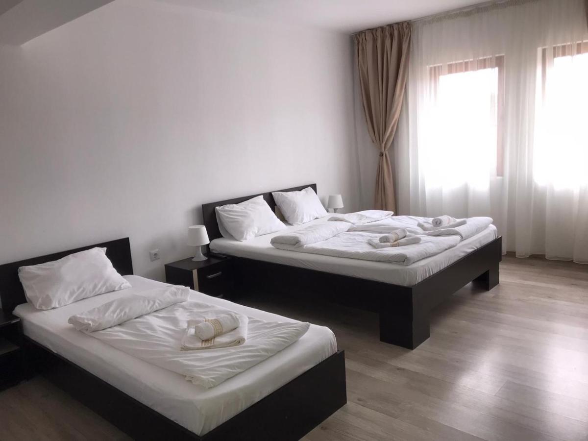 Pensiune Restaurant Indus Ocna Sibiului Bagian luar foto