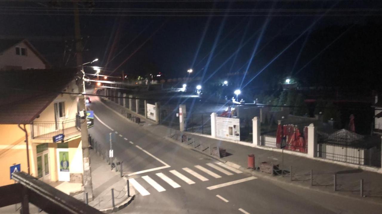 Pensiune Restaurant Indus Ocna Sibiului Bagian luar foto